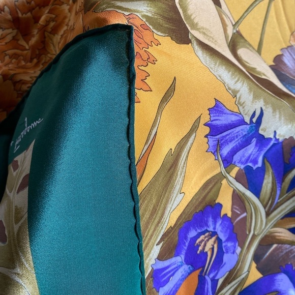 SALVATORE Ferragamo fix silk scarf with hand rolled edges - Picture 10 of 17